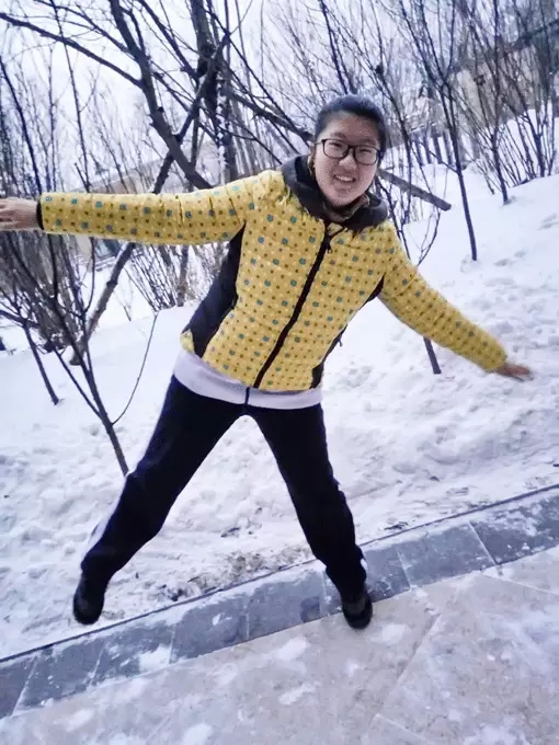 张梓萌深深的脚印